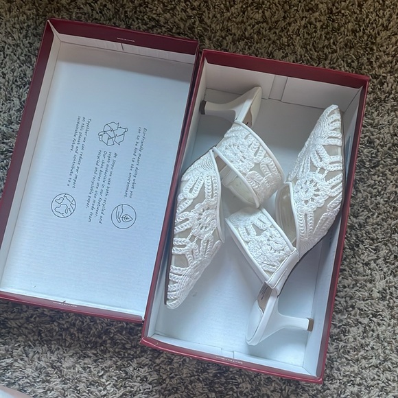 Impo Erleen Heels in White - Picture 6 of 6